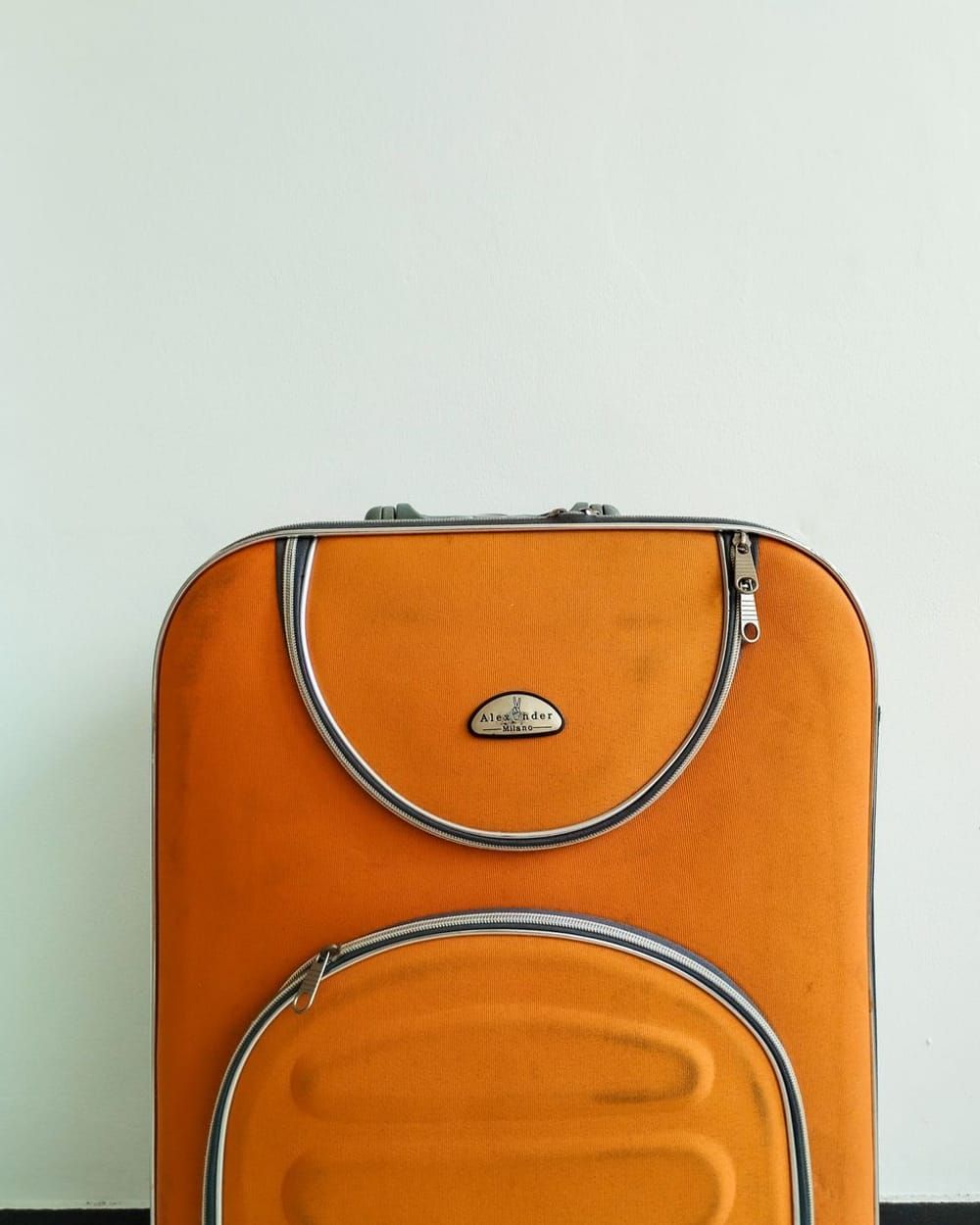 Hard-Shell Cabin Case