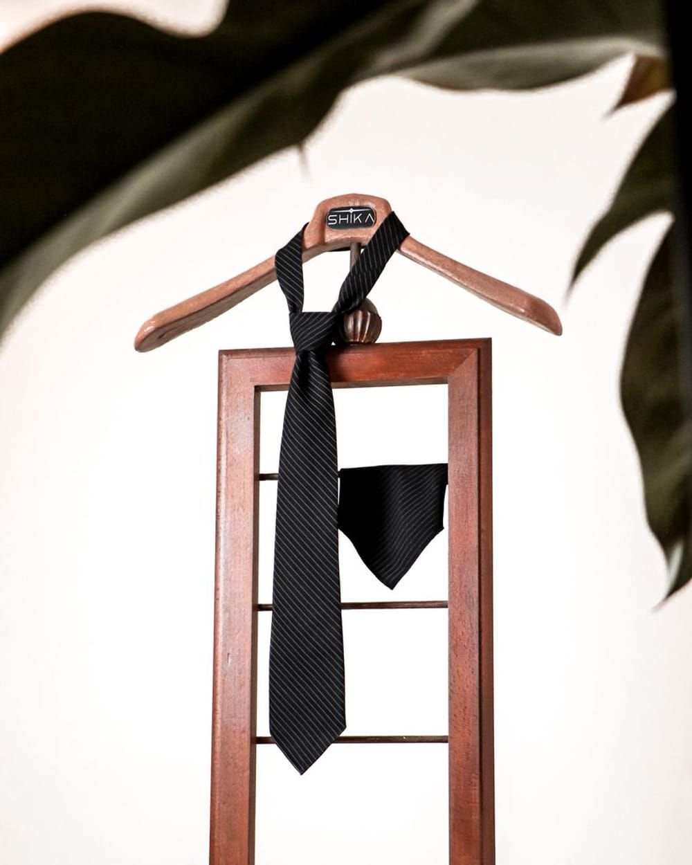 Patterned Tie & Pocket Square Set